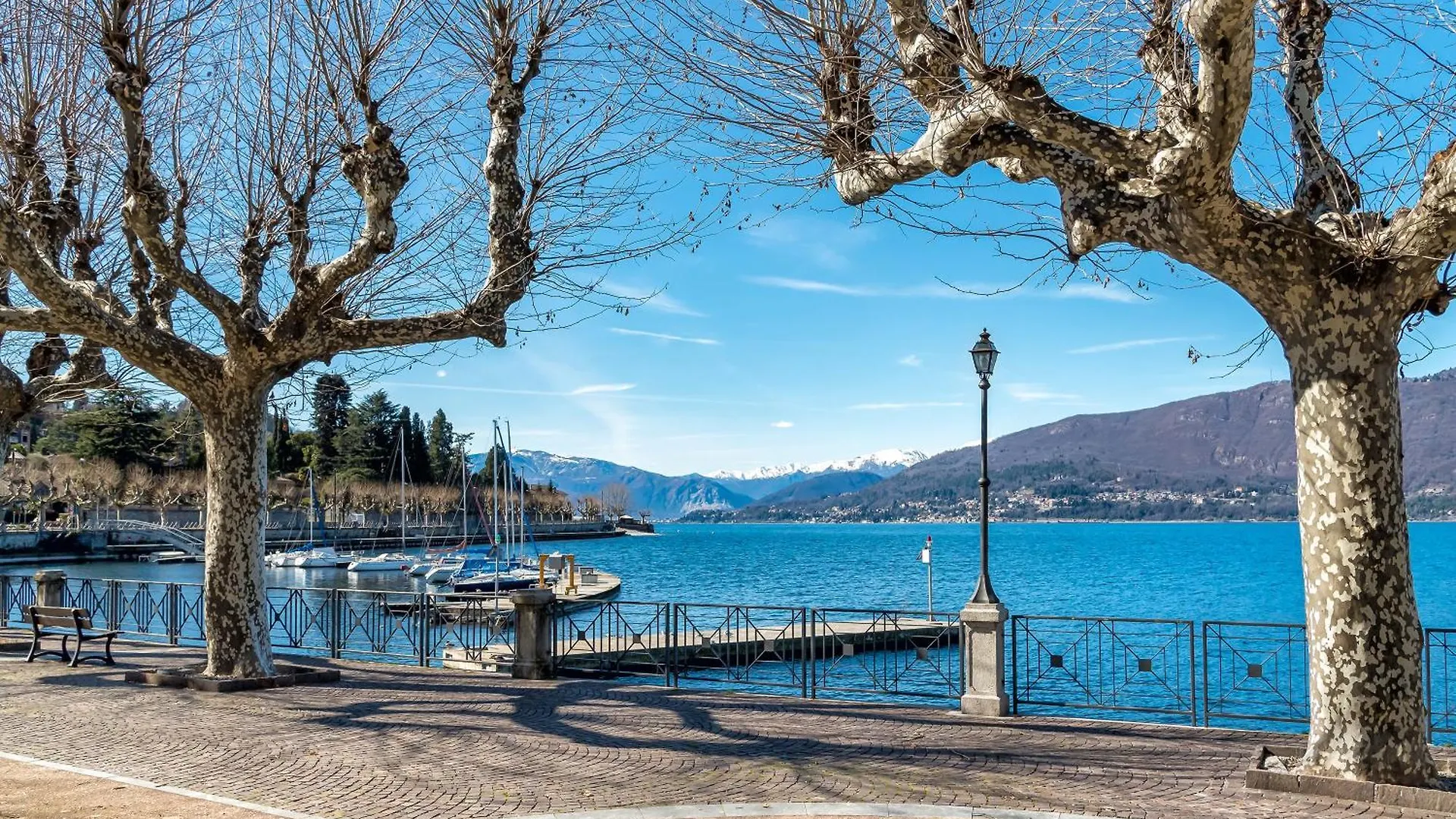 Villa Giulia Porto Valtravaglia 0*,  Italia
